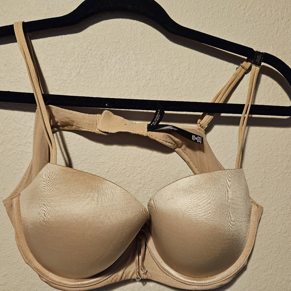Victoria's Secrets Balconet 36B bra